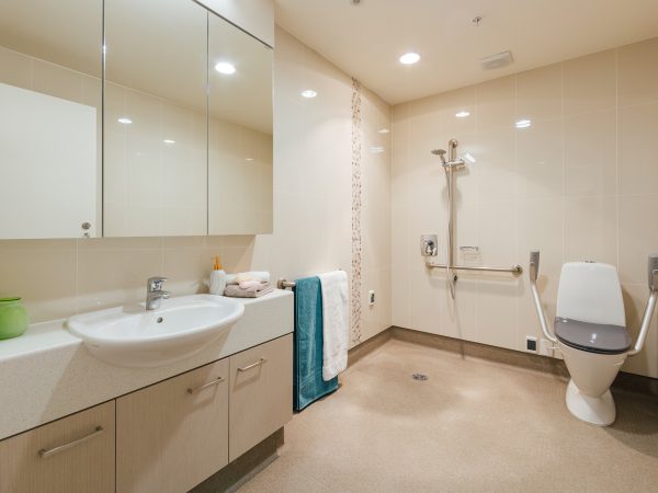 BAPTCARE Wyndham Lodge view of a residential aged care bedroom ensuite